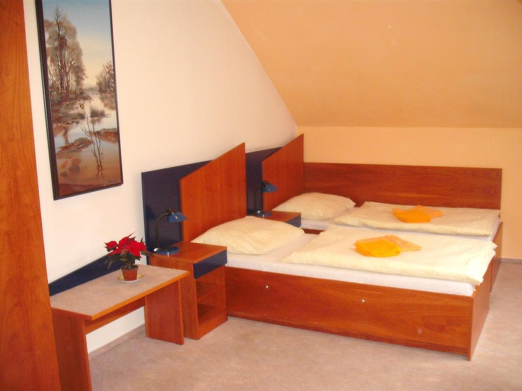 Hotel Forman Mladá Boleslav Δωμάτιο φωτογραφία