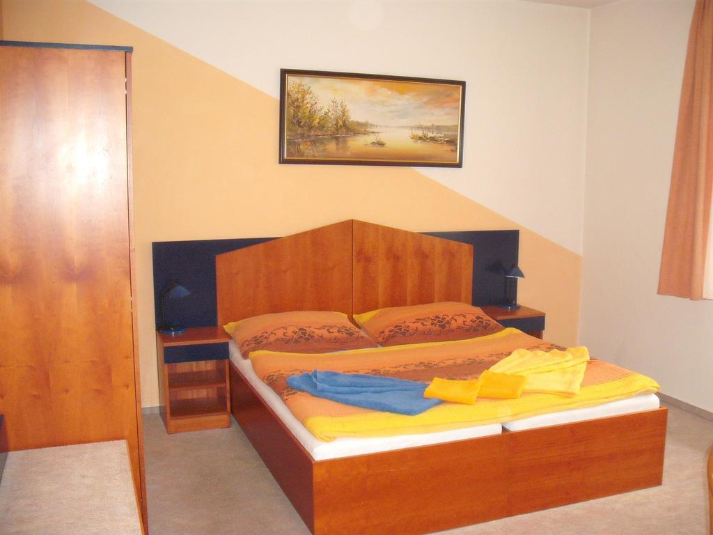 Hotel Forman Mladá Boleslav Δωμάτιο φωτογραφία